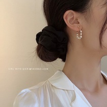 Brief PEARL EARRINGS Female Tide Style Retro Superior Sense Earrings Fashion Temperament 100 Hitch Ring 2021 New