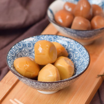 Liufangcuo Net red leisure snacks salt baked quail egg marinated snacks spiced steamed egg small package instant noodles partner