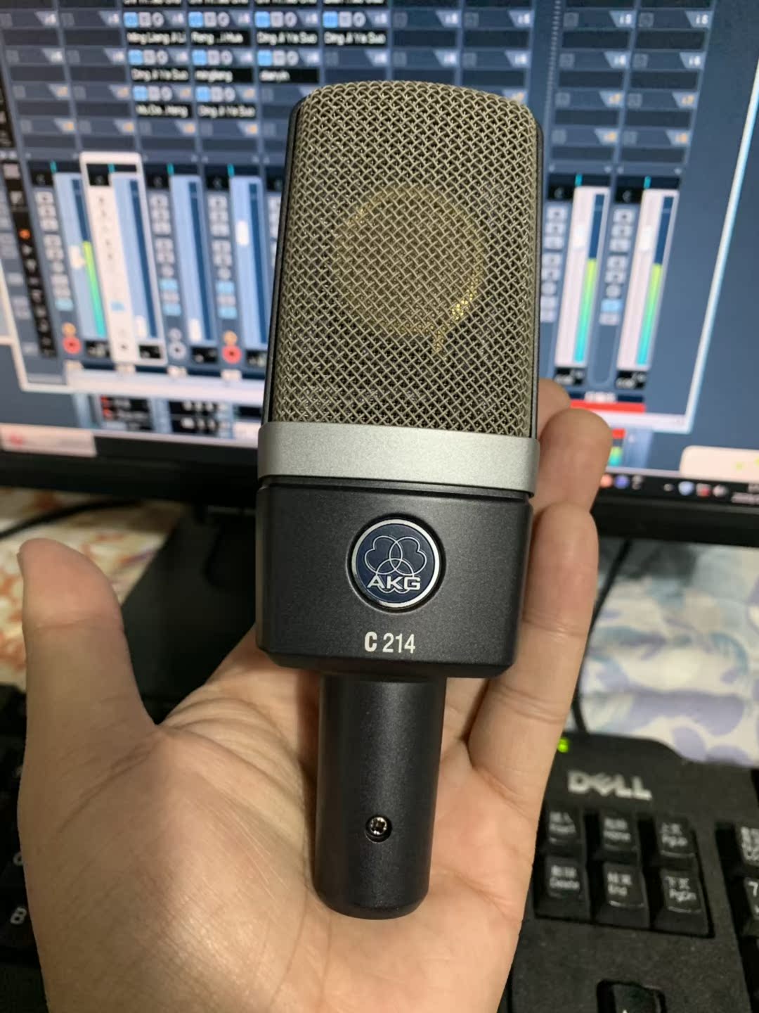 akg c214麦克风/话筒值得入手？详细曝光质量如何？