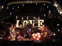 Trunk Cours Wedding Surprises Romantic Placement Creative Ins Birthday Valentines Day Table White Prop Letter Lamp Strings