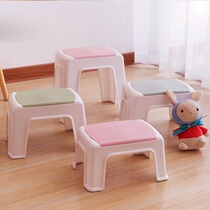 Non-slip plastic baby childrens bathroom ladder stool Home bathroom Baby pregnant woman bath small bath stool low stool bath