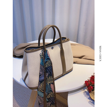 MissChen Meets the Garden  Canvas with Top Layer Leather Handbag