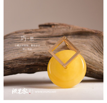 Current Light Home Original Series Square With Round 18k Gold Honey Wax Christmas Pendant Natural Amber Wax Raw Stone