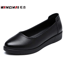 Leather comfortable shoes in her shoes soft middle-aged mothers shoes flat non-slip shoes middle-aged work shoes female