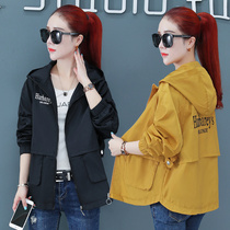 Frock coat womens 2020 new spring and autumn short section Korean version loose foreign style fashion casual bf hooded early autumn top