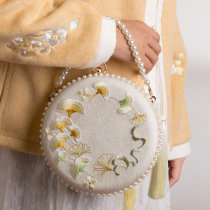 Embroidered handmade bag with small crowdsourced design inclined satchel women 100 hitch gentle and ancient wind almond leaf string Everest small bag