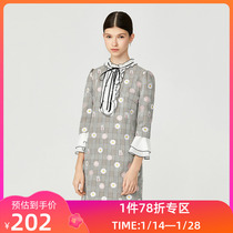 LILY winter new womens clothing college style strappy daisy embroidery ruffle waist plaid dress