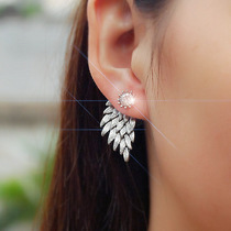 European and American foreign trade retro three-dimensional Angel Wings earrings feather stud alloy piercing earrings