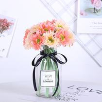 Nordic small fresh silk flower simulation flower embroidery ball room vase decoration piece of daisy dining table flower art