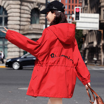 2022 Spring autumn new loose 100 lapped Korean version high-end atmospheric pumping rope with cap long sleeve windsuit woman in the middle of a long sleeve