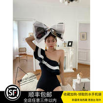 INS Small Red Book Sexy Conjoined Large Lotus Leaf Standings Single Shoulder Holiday Windbathing Suit Womens Slim Chest Display Slim Spa Swimsuit