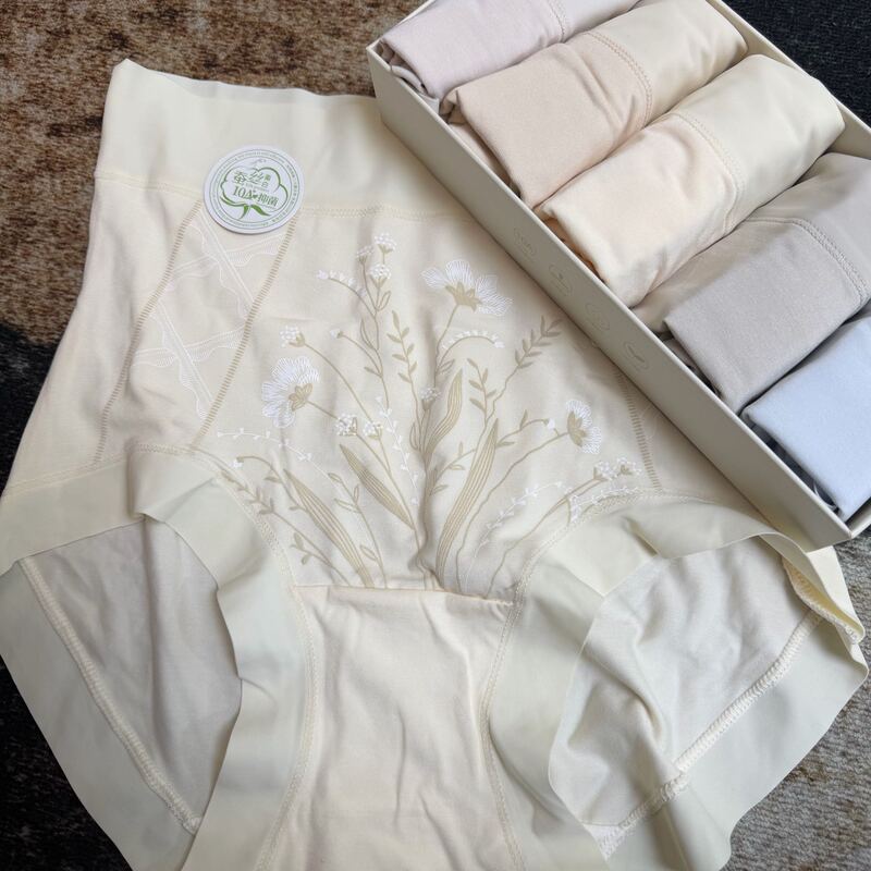 A Box of 6 Pairs + Natural Viscose High-Waisted Women's Underwear (Previously Sold for 25 Yuan Each) Comes with Its Own Box A Box of 6 Pairs + Natural Viscose High-Waisted Women's Underwear (Previously Sold for 25 Yuan Each) Comes with Its Own Box
