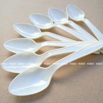 Thickened jelly pudding cake plastic spoon yogurt spoon ice cream cream spoon gel more soup spoon spoon spoon