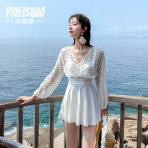 Also Mei Shan swimsuit woman Xia Xianqi 2021 new fashion sunscreen with long sleeves cover slim and small breasted beach swimming