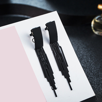 New Korean round face thin and long tassel atmospheric earrings 925 silver needle matte black earless clip female