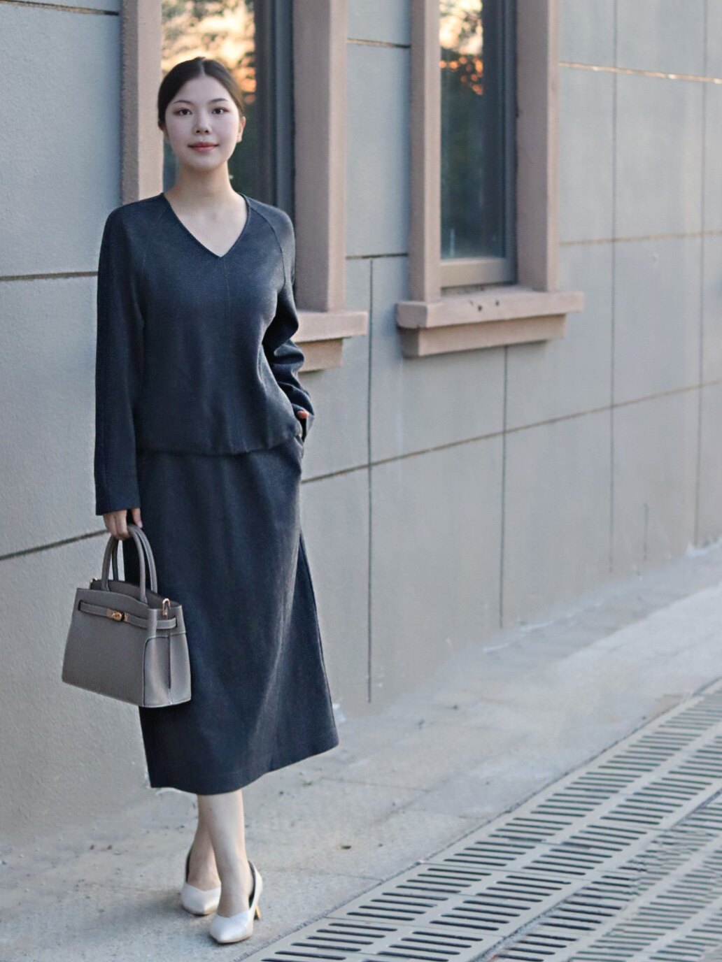 百丽鎏金岁月凯莉包 质感牛皮高级耐磨 大容量通勤 妈妈包婚包两用