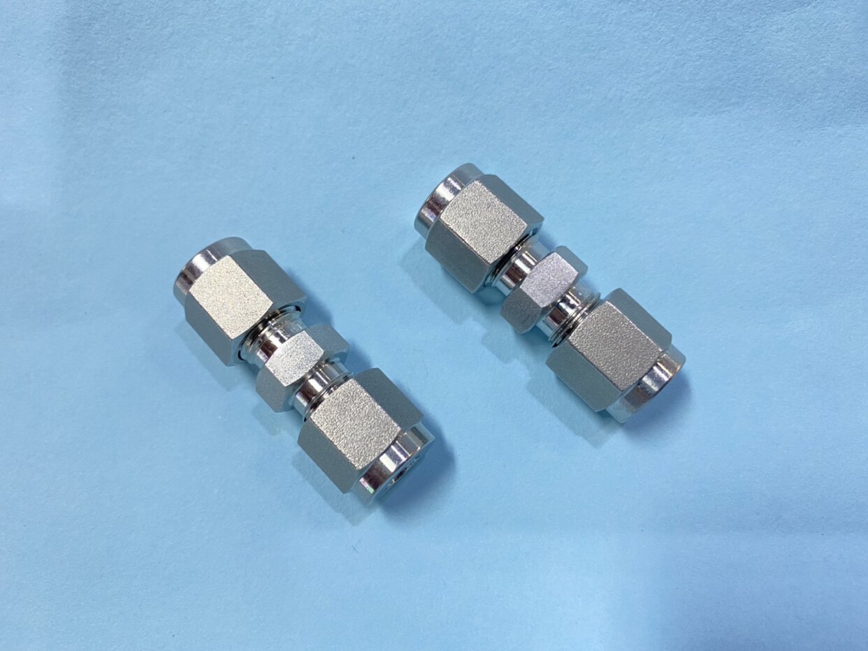 英制316不锈钢双卡套6mm1/4对接头直接