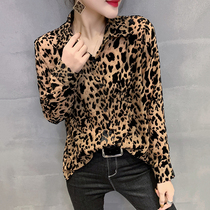 Europe station 2022 Spring and autumn new womens clothes BAO WEN shirt women design feeling small crowd relaxed 100 hitch-lined clothing wave