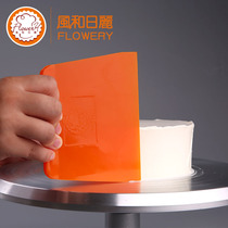 Fenghe Rili plastic scraper baking tool serrated hard aluminum alloy cake cream kitchen household cutter