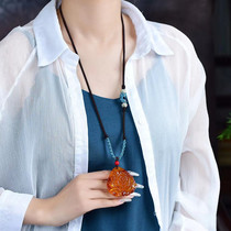 Honey Wax Pendant Peony rose Amber Chicken Oil Yellow Virgin Stone Yellow honey Blood Pursuit Fur Coat Chain Natural