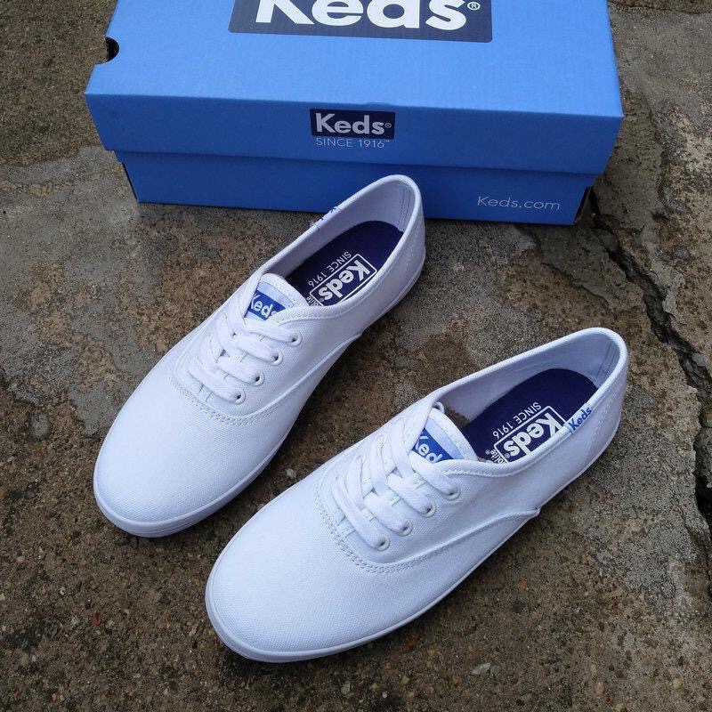Keds White Sneakers, Thin-Soled, Thick-Soled Canvas Leather Shoes, Versatile for Students, Recommended by Taylor and Jung Soo-Kyung, Flat-Soled Height-Increasing