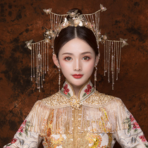 Cute bride Golden vintage atmosphere phoenix crown Chinese wedding long tassel headdress costume Xiuhe clothing modeling jewelry
