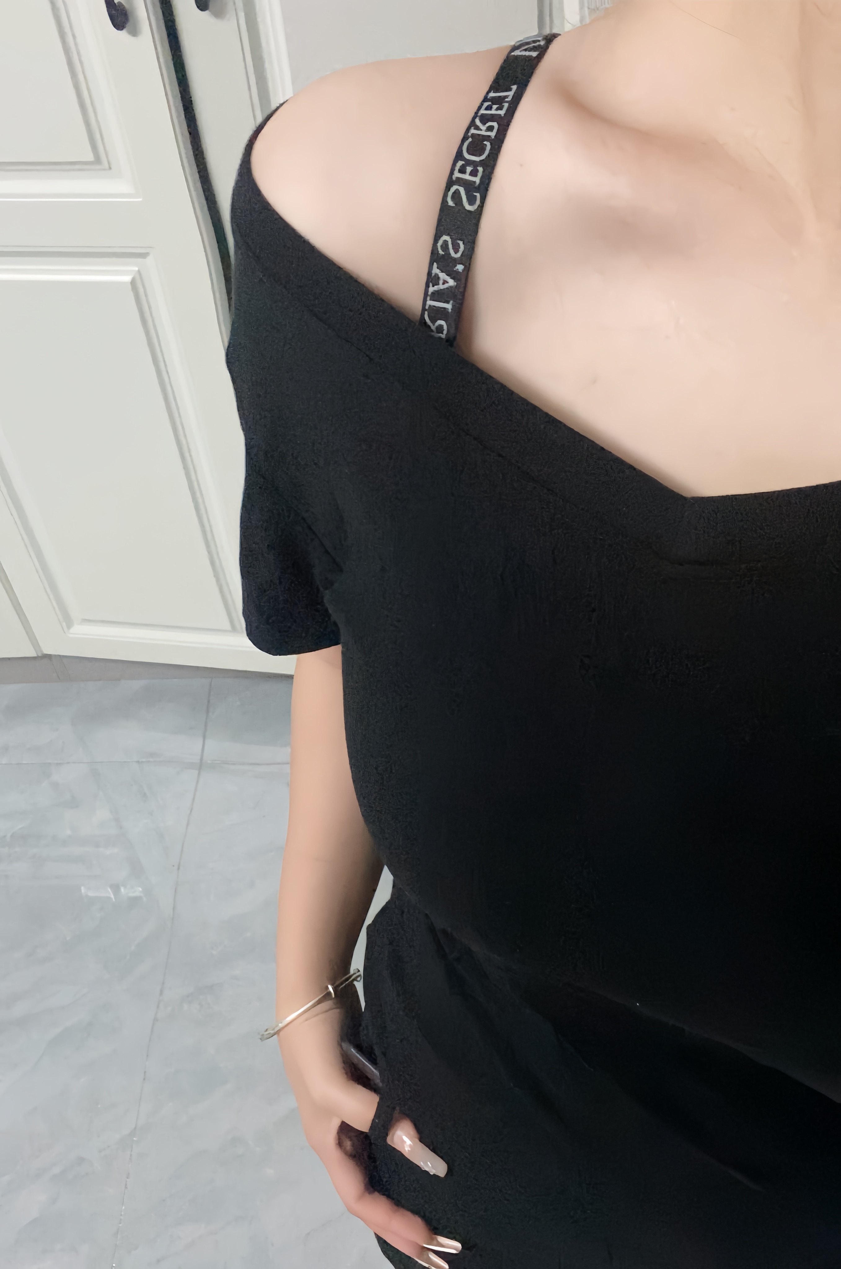 VICTORIA'S SECRET维密单依纯同款果冻条反重力Plus+内衣 小升杯设计