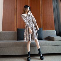 2021 new womens autumn dress temperament chic French niche senior design sense doll collar dress