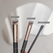 Its very common but its great to use a 270 flawless brush without a mark to not eat a powder makeup uniform makeup brush.