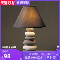 Nordic lamp bedroom bedside personality creative American ceramics modern simple fashion warm study table lamp