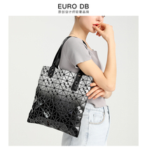 Eurodb Pack Pack 2022 new Summer Geometric Rhombus Carry-on single shoulder bag Woman Armpit Tote Bag