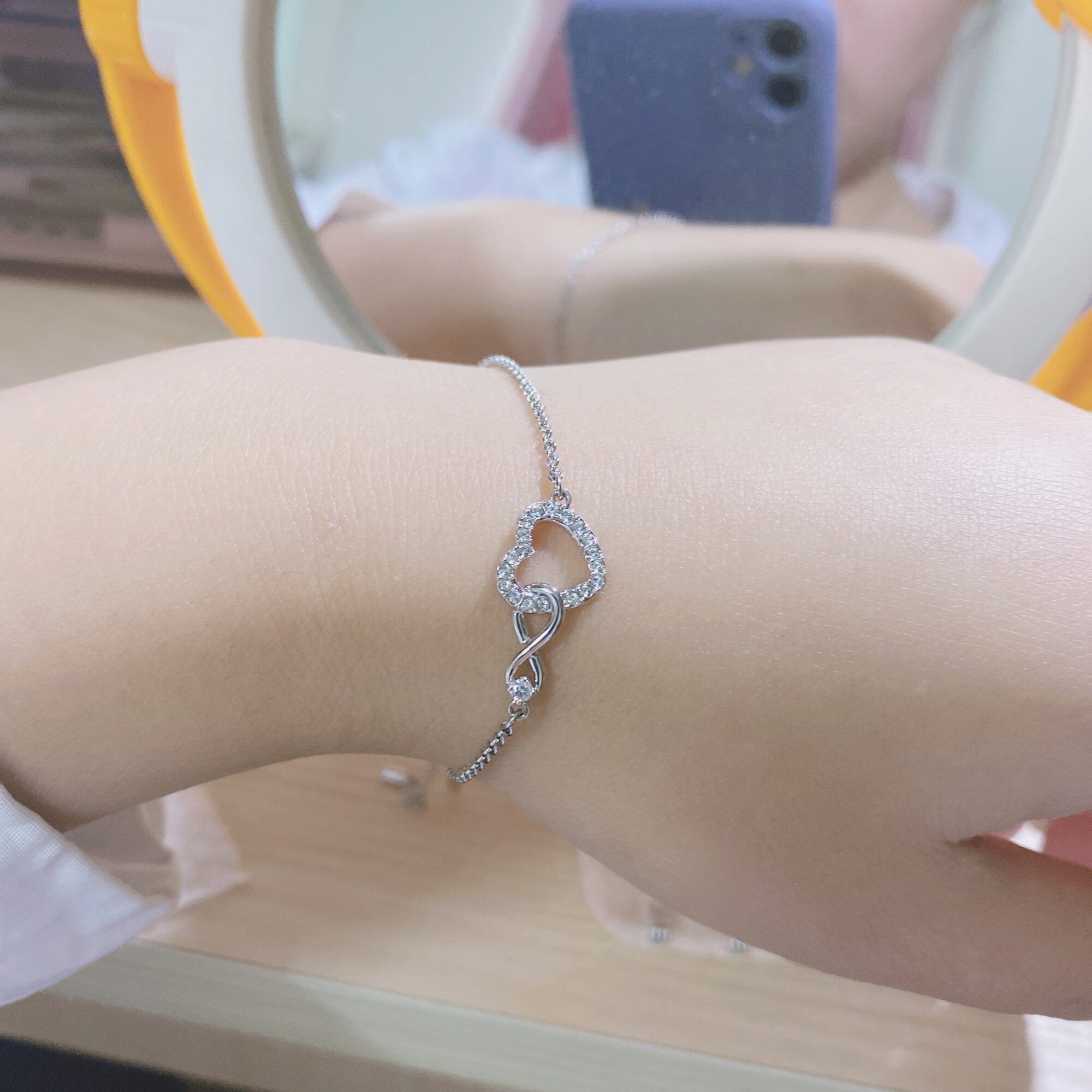 综合吐槽施华洛世奇手链优缺点如何?看一看?少上当