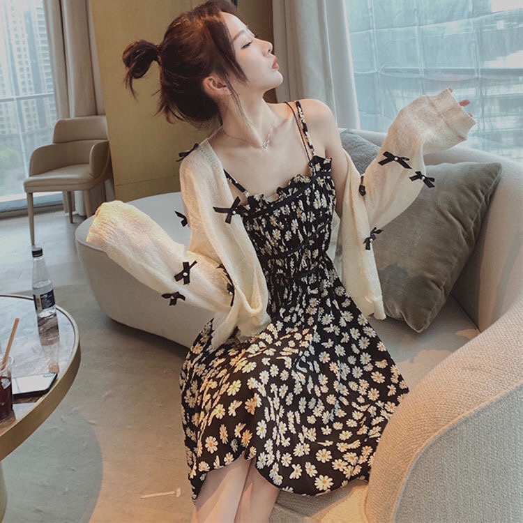 Plus-Size Daisy Print Spaghetti Strap Dress for Chubby Girls, 100kg New Summer Floral Dress with Sun-Protective Knit Top Two-Piece Set