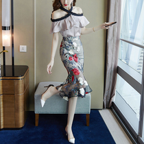 Japanese women's fishtail skirt skirt two-piece one-shoulder royal sister embroidered neck flounce fashion suit skirt