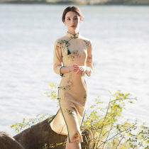 Huaxie Li cheongsam 2021 new young autumn long sleeve high-end temperament retro flowers Republic of China advanced improvement