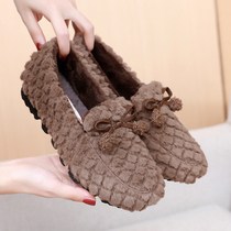 Autumn and winter old Beijing cloth shoes womens cotton shoes Korean fashion wool shoes thick bottom plus velvet flat mother Bean shoes
