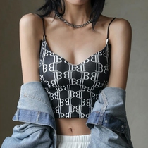 Thousands of bird gratbelts vest female inner lap suit beating bottom sashimi shorts blouse jacket outside wearing sexy-style underwear