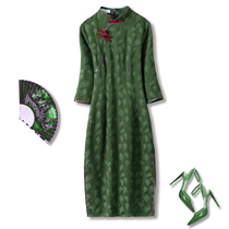 Temperament cotton cheongsam retro Chinese girl modified long sleeve cheongsam Young dress Spring and Autumn New
