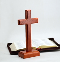 Wall-mounted cross hanging wall ornaments dual-purpose water Kochu willow wood cross ornaments 20cm