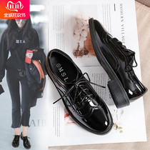 Tide brand small leather shoes women flat bottom 2021 Autumn New English style hundred block cloth thick heel Retro patent leather single shoes