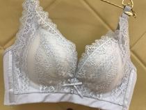 19 spring and summer New Jade family thick bra A cover 6768 without steel ring underwear small chest gospel 75A 70A 85A