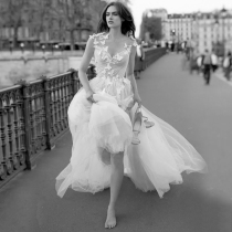 Main wedding dress 2020 new bride simple light wedding dress Butterfly Super fairy little man one shoulder shoulder