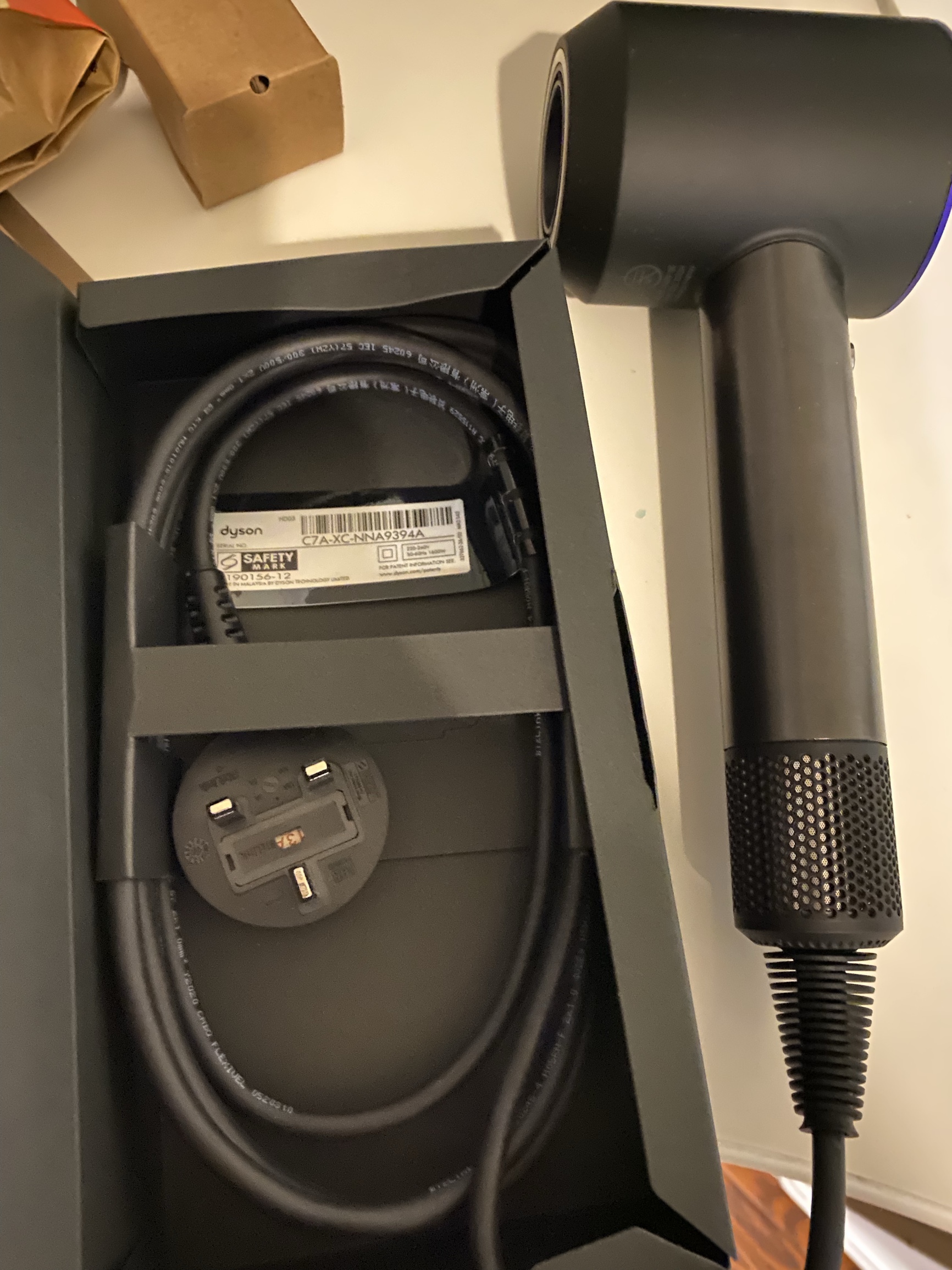 戴森hd03电吹风值不值得买?看完这篇超详细评测再决定!