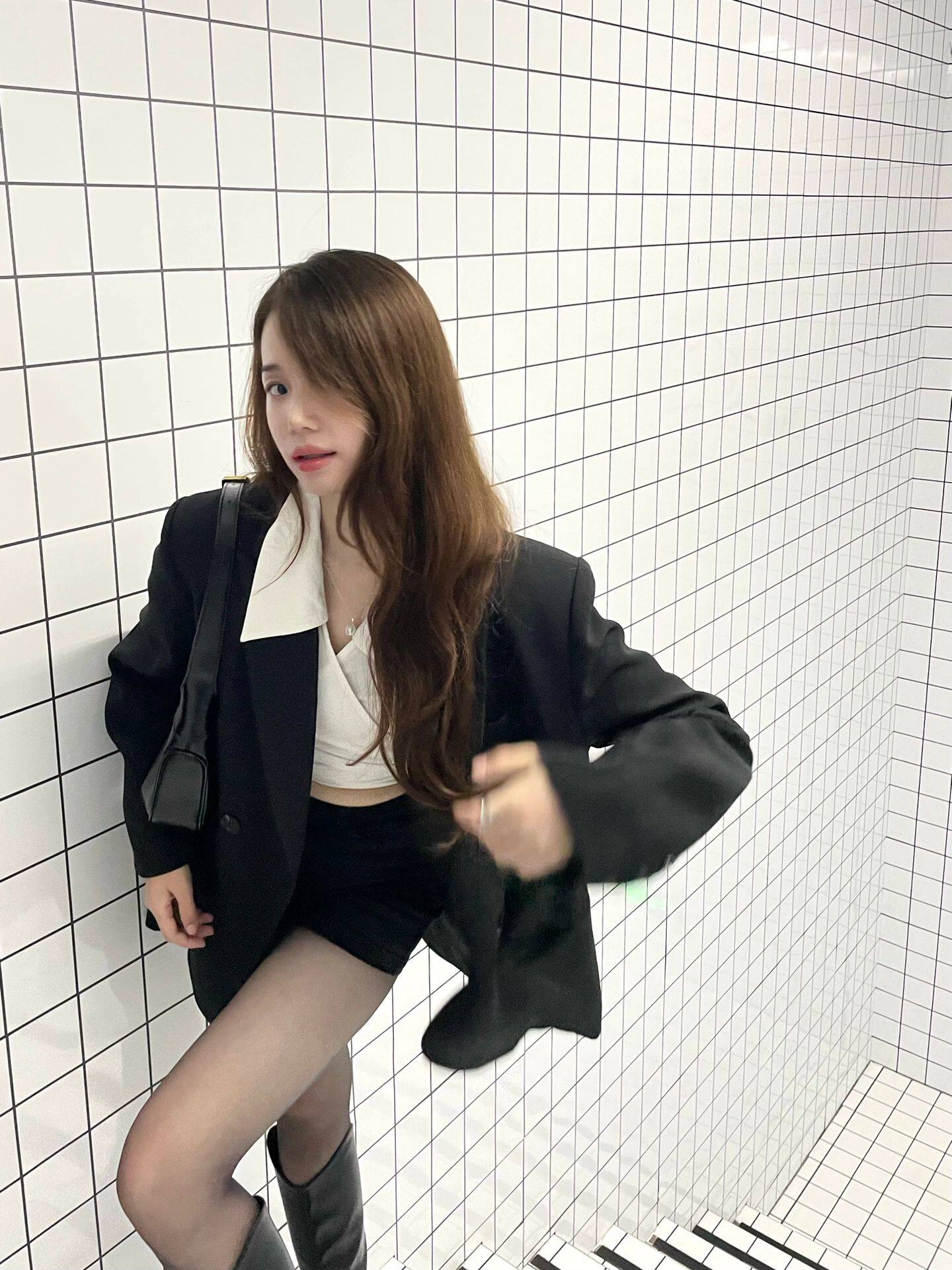 小野和子冬季黑丝光腿神器 加绒双层设计保暖不臃肿 替换装方便实用