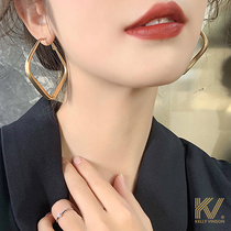 Exaggerated earrings female Korean net celebrity temperament square fashion personality high-end sense earrings 2021 new earrings trend