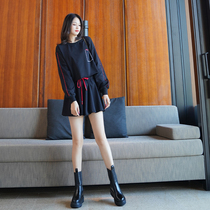 2021 new womens early autumn fashion Net red temperament goddess harbor style retro chic two-piece dress