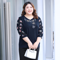 2022 new early autumn middle-aged and elderly mothers Western-style three-quarter sleeve top middle-aged large size chiffon shirt 200 catties