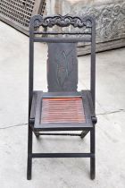 A very beautiful old mahogany foldable flip leisure chair during the Republic of China (really old bag)