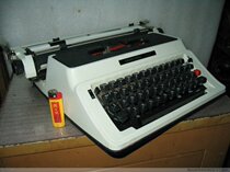 Japan-SILVER-REED 500 mechanical typewriter decorative nostalgic ornaments-