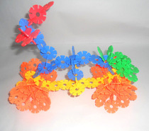 Development of Brain Puzzle 330 Pieces Snowflake Tablets 3 3CM Plastic Parquet Building Blocks Intellectual Enlightenment Children Parquet Toys